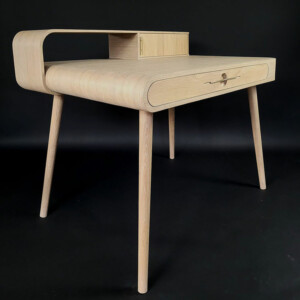 Bureau en bois massif contemporain
