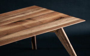 Table basse bois massif design